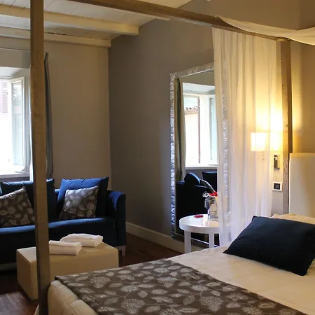 Charleston 3* ספולטו