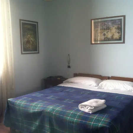 Charleston Szálloda 3*